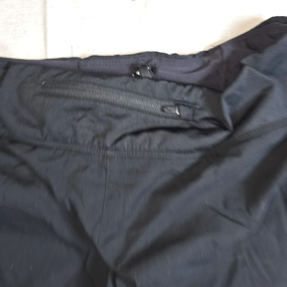 Nike Black running Shorts lined zip pocket medium gym yoga womens